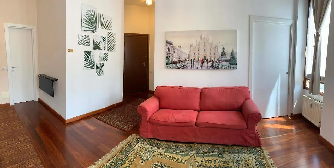 Bilocale Appena Ristrutturato - Stazione Centrale Milánó